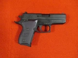 Sig Sauer P220 Compact